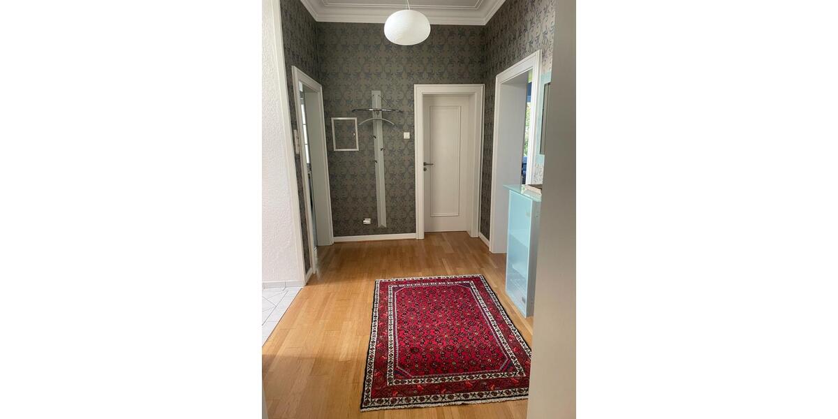 Villa Völklingen - 10 Zimmer, 252 m&sup2;, 548.000&euro; | Angebot:23682968