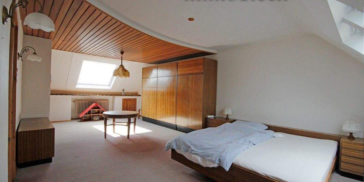 Doppelhaushälfte Bexbach - 9 Zimmer, 213 m&sup2;, 298.000&euro; | Angebot:25769303