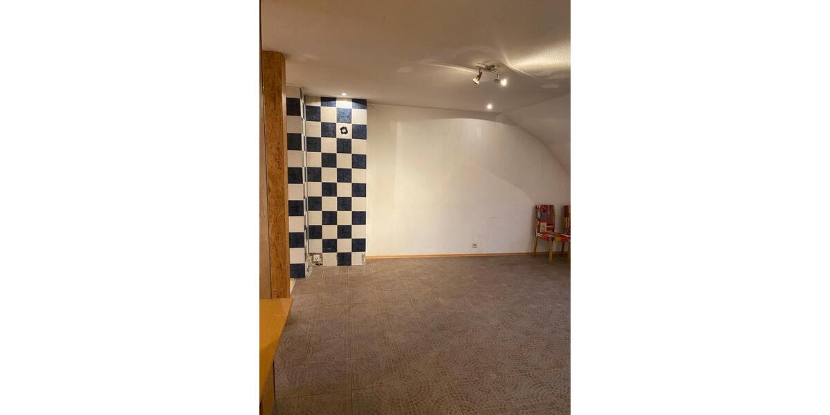 Etagenwohnung Saarbrücken Kieselhumes - 2 Zimmer, 65 m&sup2;, 750&euro; | Angebot:26113143