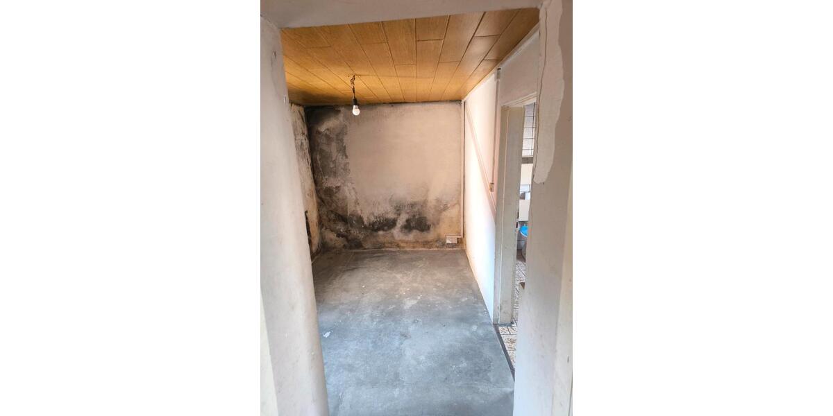 Einfamilienhaus Dillingen (Saar) - 6 Zimmer, 120 m&sup2;, 100.000&euro; | Angebot:24470013