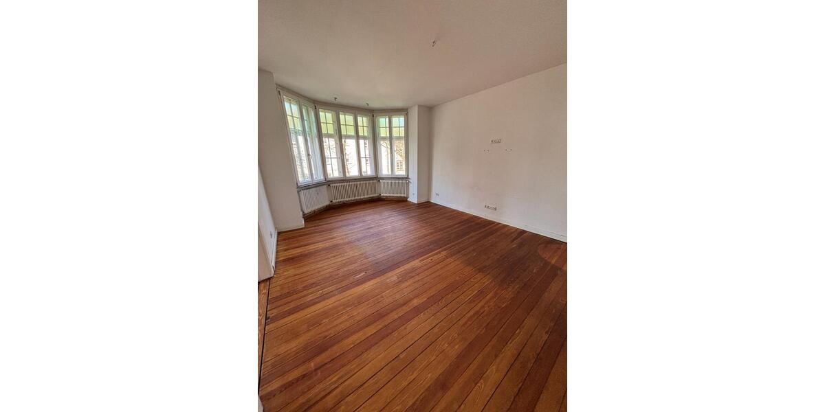 Etagenwohnung Neunkirchen - 5 Zimmer, 132 m&sup2;, 1.100&euro; | Angebot:25476139