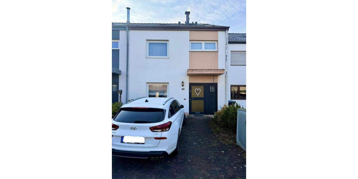 Reihenmittelhaus Ensdorf - 5 Zimmer, 130 m&sup2;, 219.000&euro; | Angebot:25657434