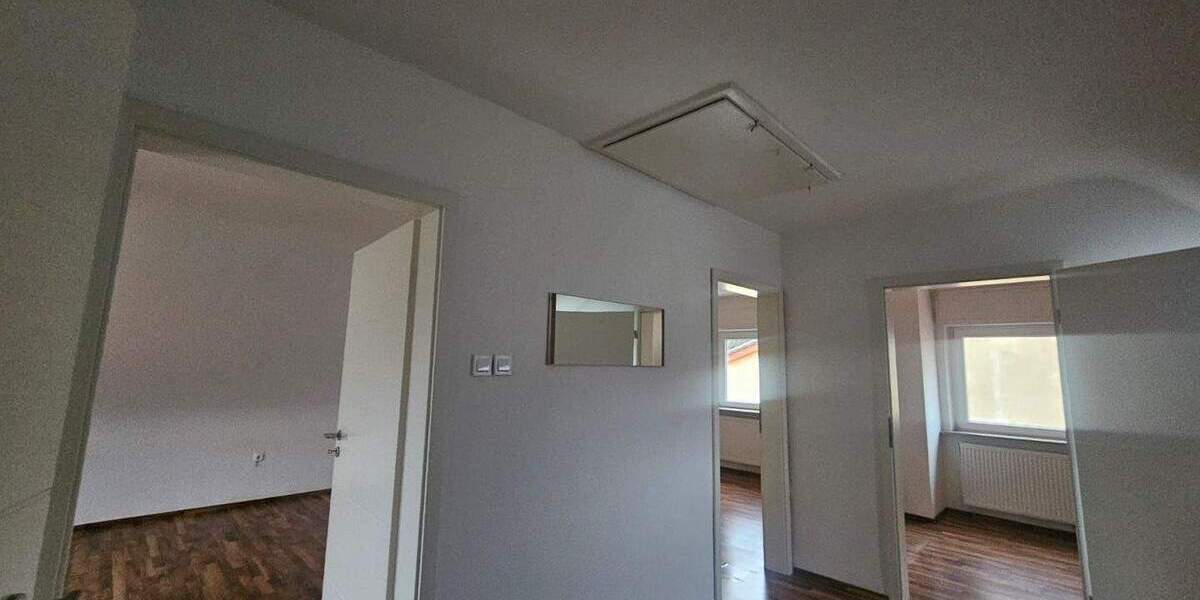 Einfamilienhaus Ottweiler - 5 Zimmer, 110 m&sup2;, 225.000&euro; | Angebot:25702877