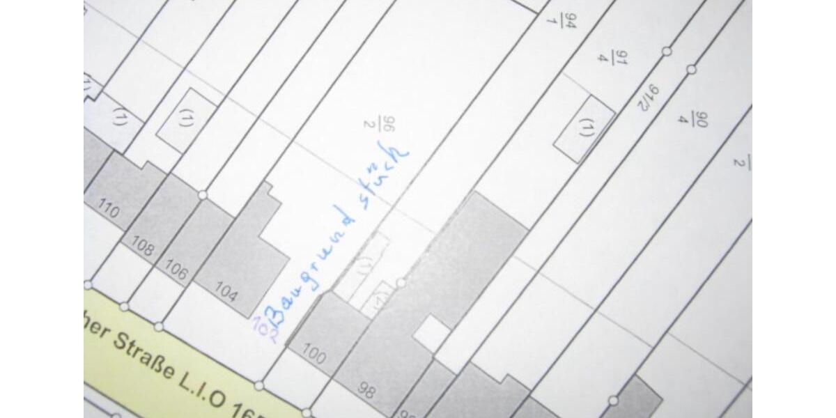 Einfamilienhaus Völklingen - 7 Zimmer, 178 m&sup2;, 218.000&euro; | Angebot:23684005