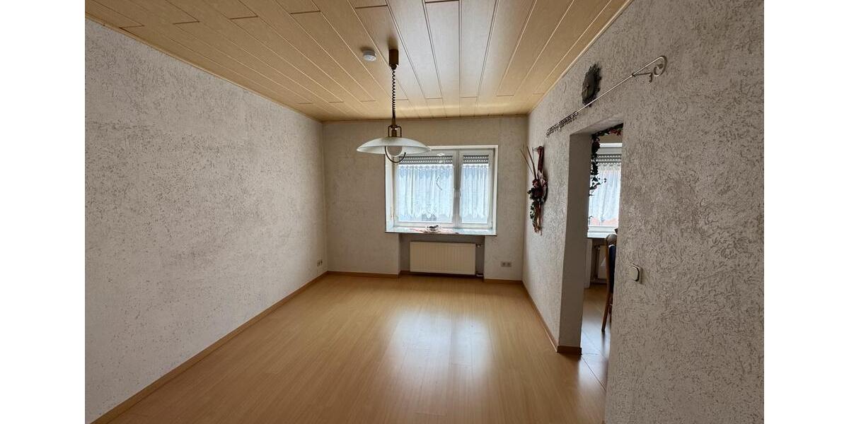 Reihenhaus Schiffweiler - 165.000&euro; | Angebot:23203201