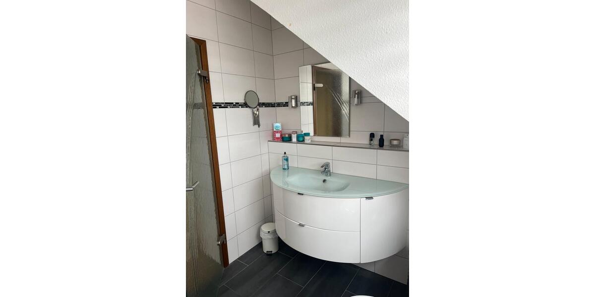 Villa Schwalbach - 12 Zimmer, 390 m&sup2;, 550.000&euro; | Angebot:26579085
