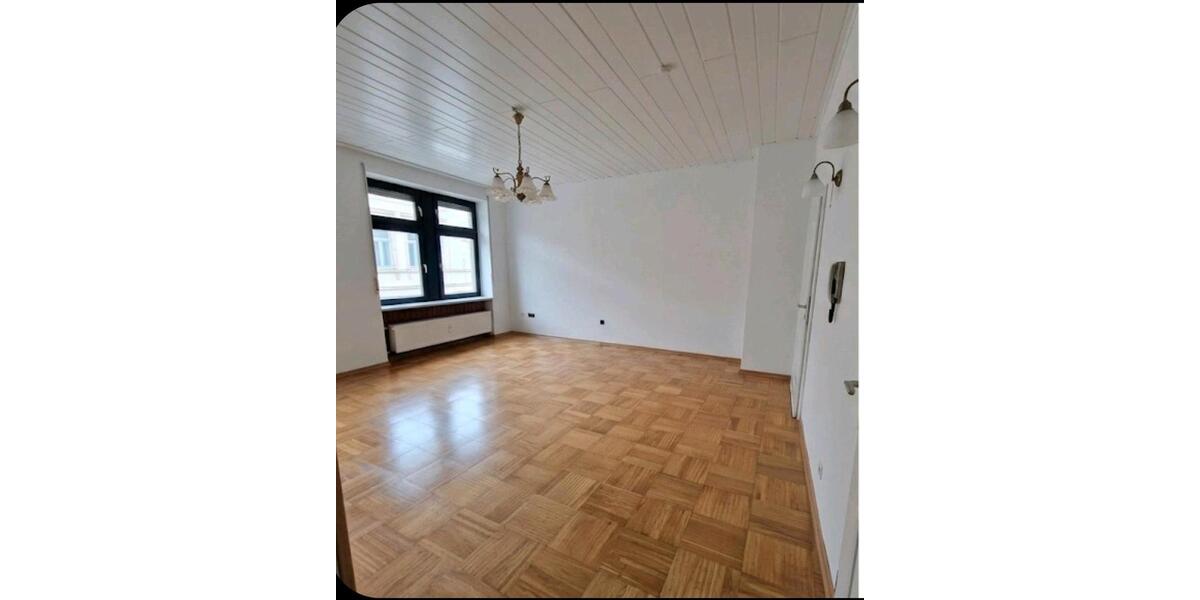 Etagenwohnung Sankt Ingbert - 3 Zimmer, 64 m&sup2;, 700&euro; | Angebot:25539822