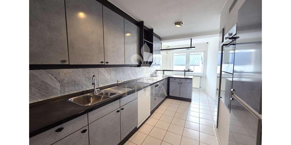 Etagenwohnung Saarbrücken Dudweiler - 5 Zimmer, 227 m&sup2;, 1.300&euro; | Angebot:25054278