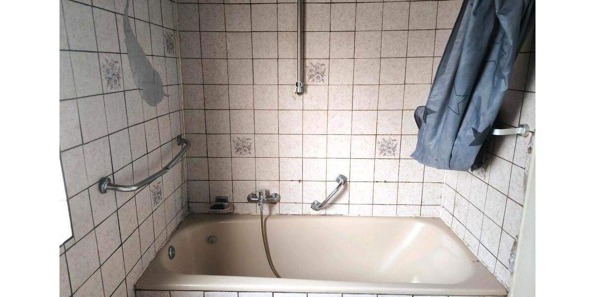 Einfamilienhaus Dillingen (Saar) - 6 Zimmer, 120 m&sup2;, 120.000&euro; | Angebot:24470013