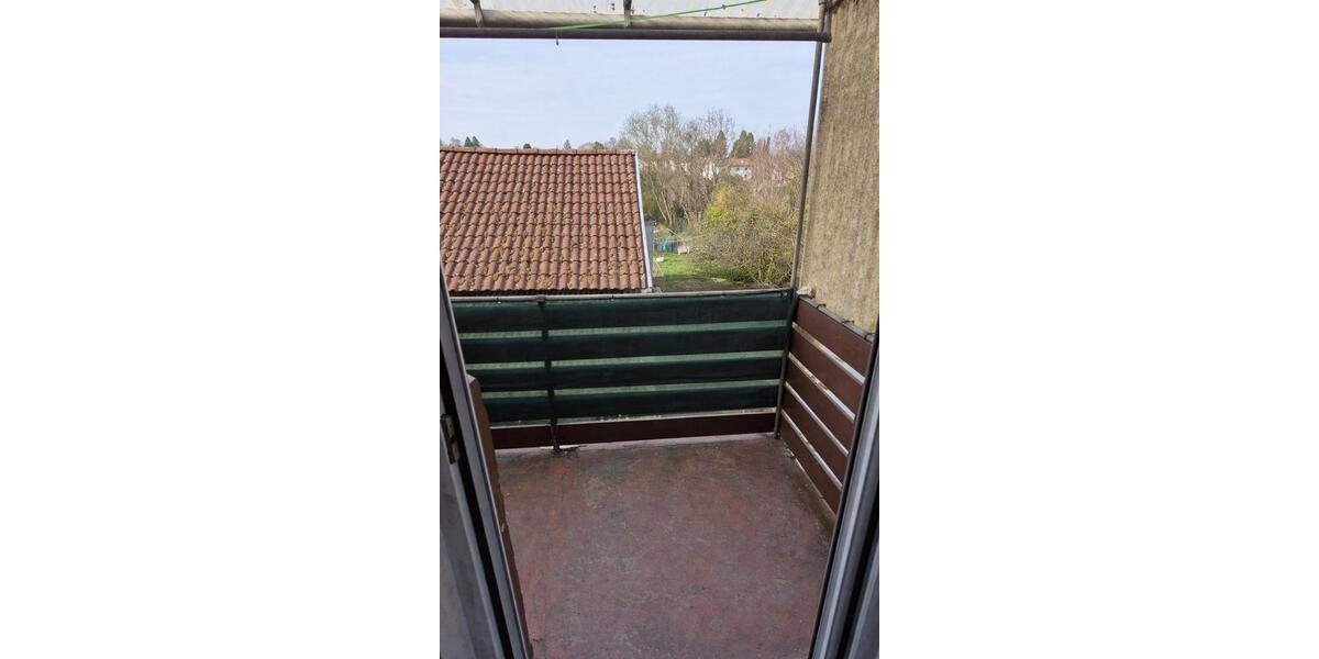 Etagenwohnung Saarbrücken West - 3 Zimmer, 70 m&sup2;, 490&euro; | Angebot:25368866