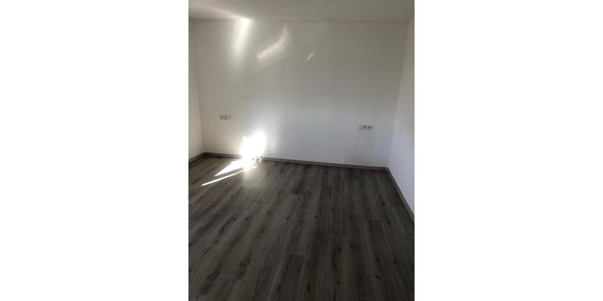 Erdgeschoßwohnung Sankt Ingbert - 3 Zimmer, 60 m&sup2;, 130.000&euro; | Angebot:26582359