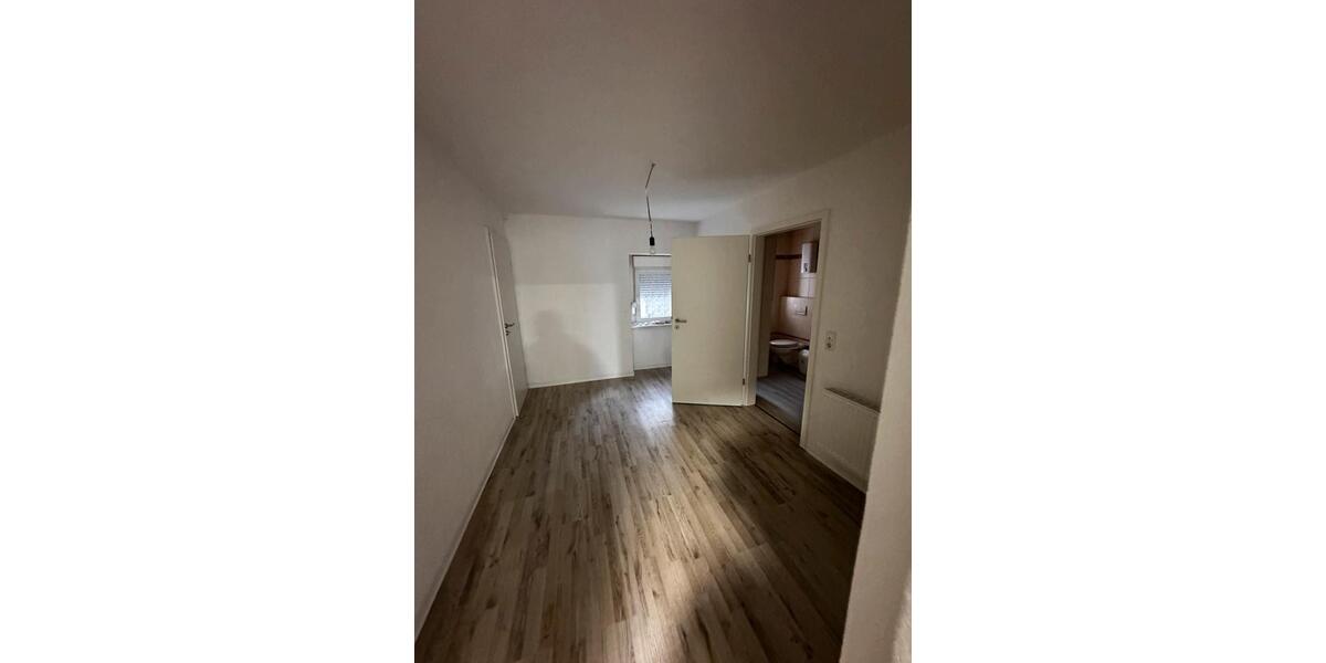 Erdgeschoßwohnung Nalbach - 4.5 Zimmer, 120 m&sup2;, 950&euro; | Angebot:24215125