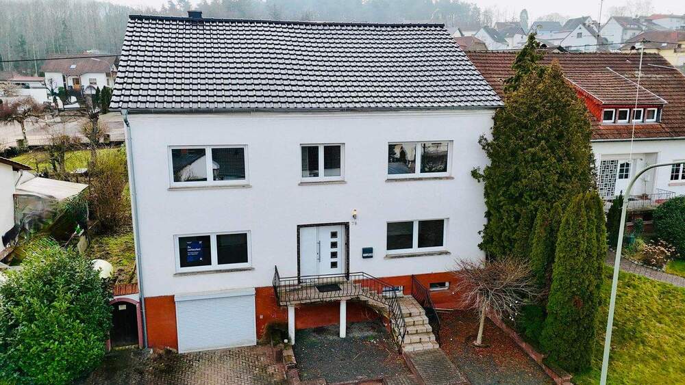 Einfamilienhaus Beckingen Düppenweiler - 9 Zimmer, 207 m&sup2;, 305.000&euro; | Angebot:25779493