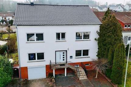 Haus Beckingen Düppenweiler - 9 Zimmer, 207 m&sup2;, 305.000&euro; | Angebot:25779493