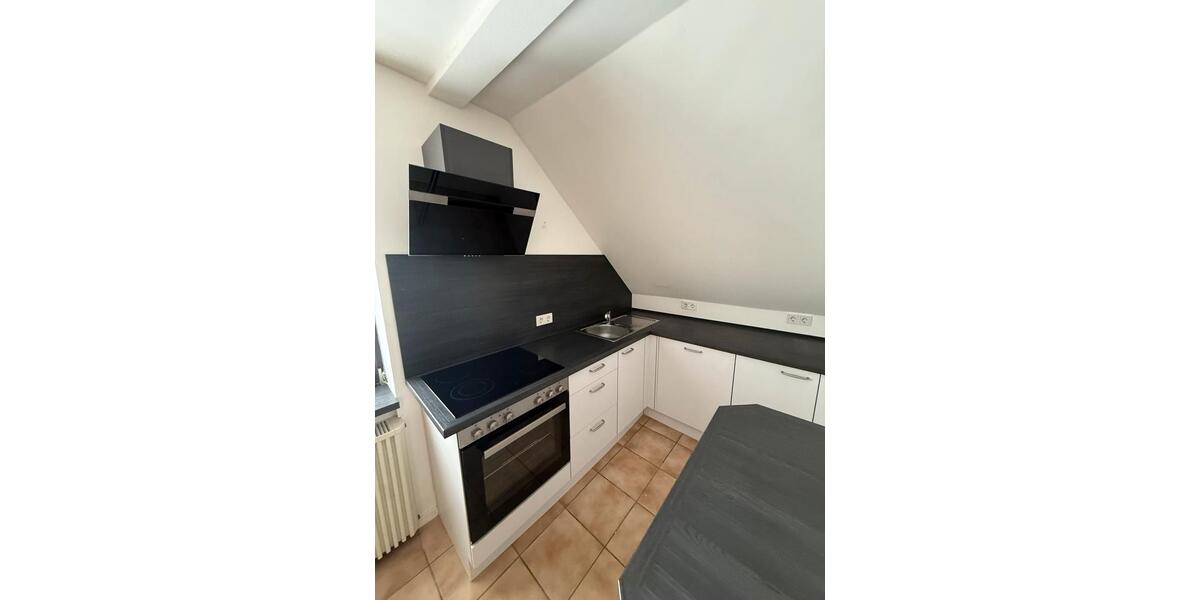 Doppelhaushälfte Saarbrücken Dudweiler - 4 Zimmer, 130 m&sup2;, 210.000&euro; | Angebot:26284185
