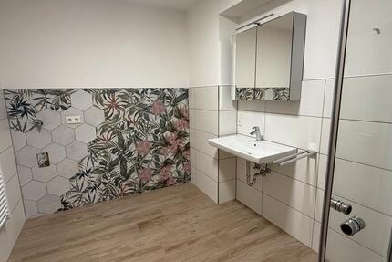 Wohnung Saarbrücken Brebach-Fechingen - 2 Zimmer, 85 m&sup2;, 1.200&euro; | Angebot:25853637