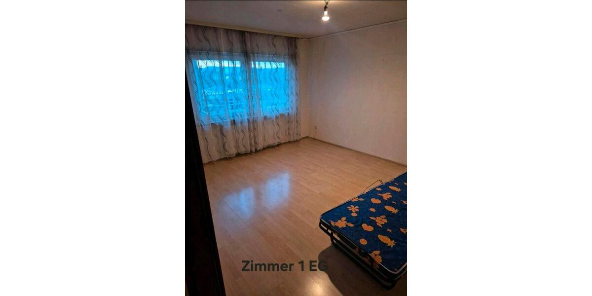 Einfamilienhaus Homburg - 7 Zimmer, 196 m&sup2;, 350.000&euro; | Angebot:24981735