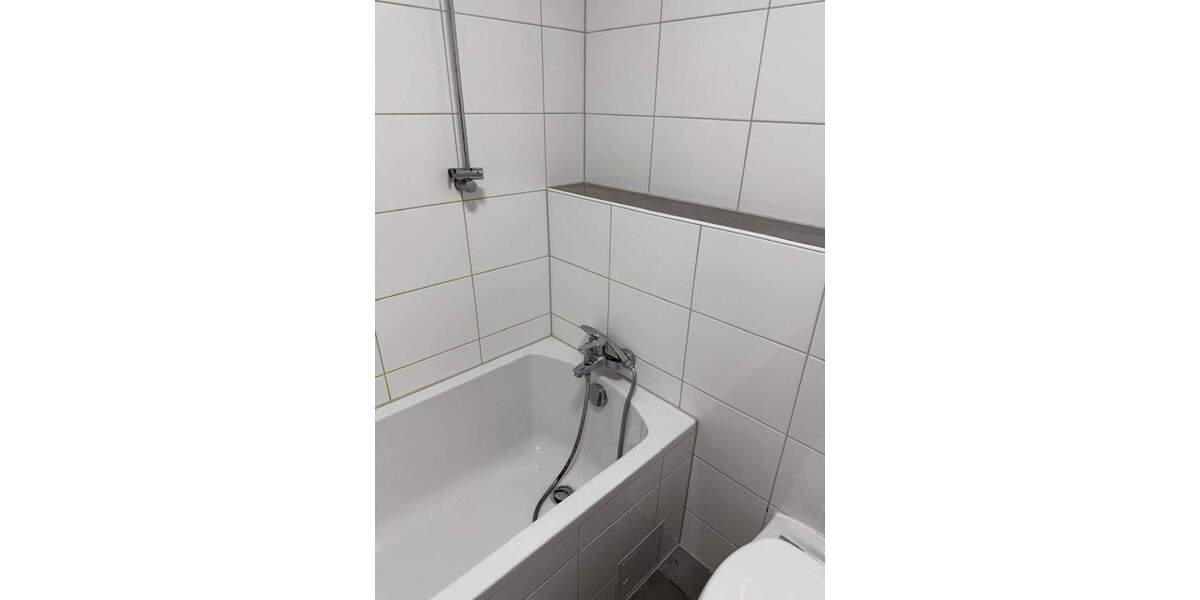 Zimmer Saarbrücken St Johann - 4 Zimmer, 135 m&sup2;, 890&euro; | Angebot:25899693