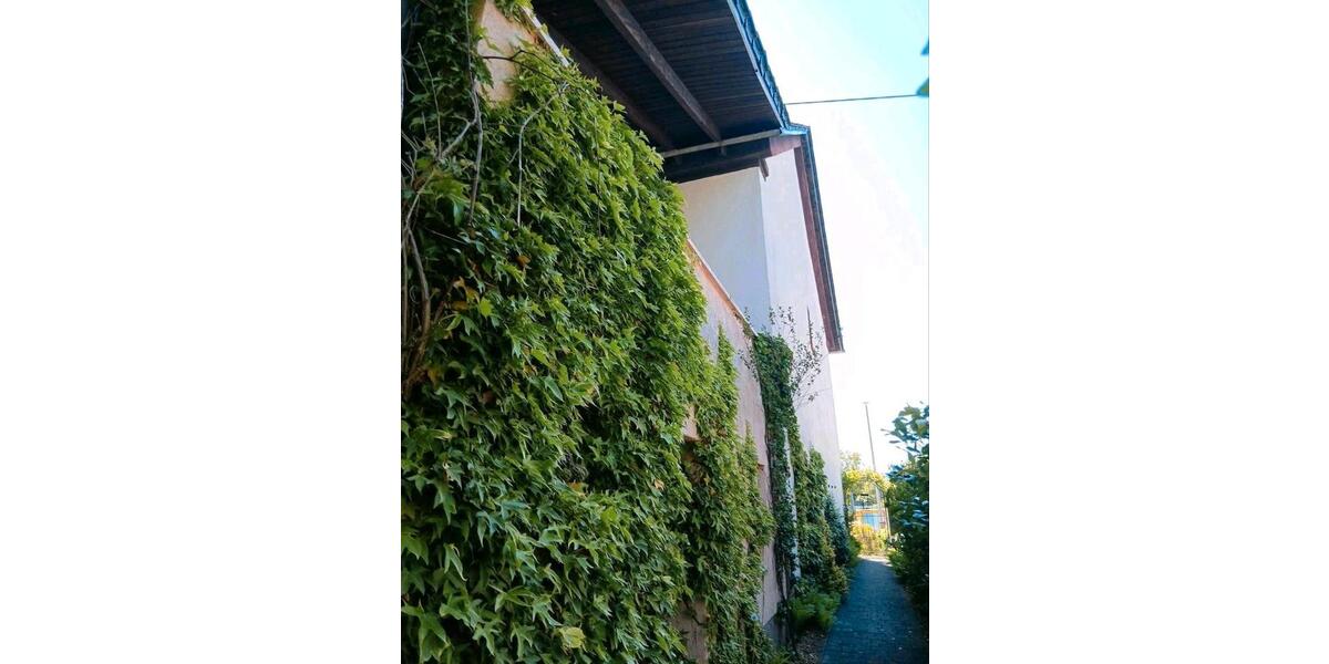 Einfamilienhaus Schiffweiler - 7 Zimmer, 180 m&sup2;, 310.000&euro; | Angebot:26522720