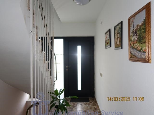 Großzügiges lichtdurchflutetes Zwei-Generationenhaus in schöner Stadtrandlage - Einfamilienhaus Homburg | Angebot:10240180