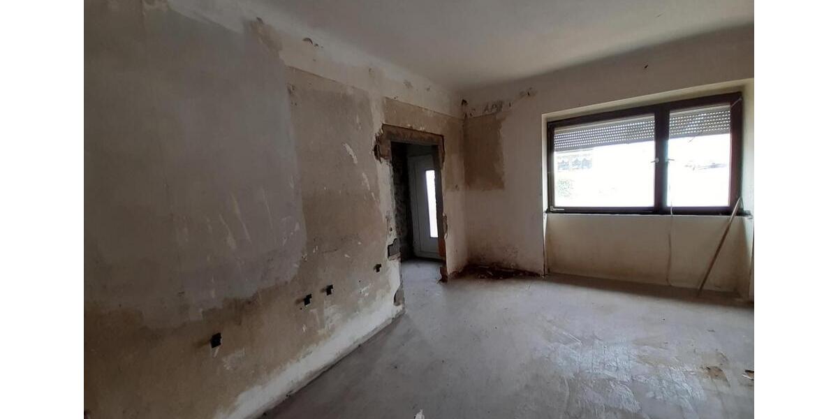 Einfamilienhaus Blieskastel - 2 Zimmer, 70 m&sup2;, 87.000&euro; | Angebot:24885803