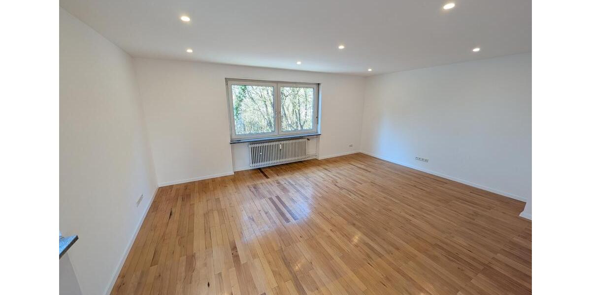 Etagenwohnung Völklingen - 2.5 Zimmer, 80 m&sup2;, 790&euro; | Angebot:25883545