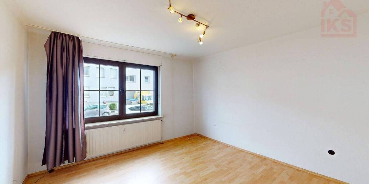 Reihenmittelhaus Saarlouis Roden - 9 Zimmer, 209 m&sup2;, 239.000&euro; | Angebot:26740496