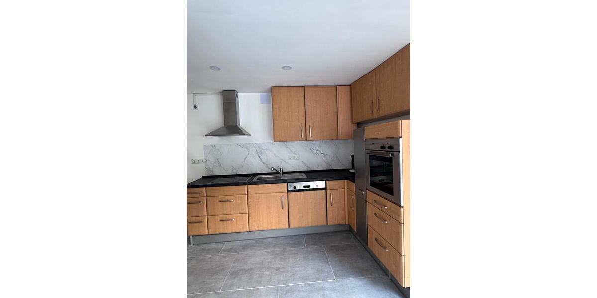 Etagenwohnung Homburg - 2.5 Zimmer, 80 m&sup2;, 700&euro; | Angebot:25905771