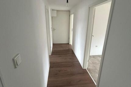 Wohnung Neunkirchen - 3 Zimmer, 80 m&sup2;, 680&euro; | Angebot:25722976