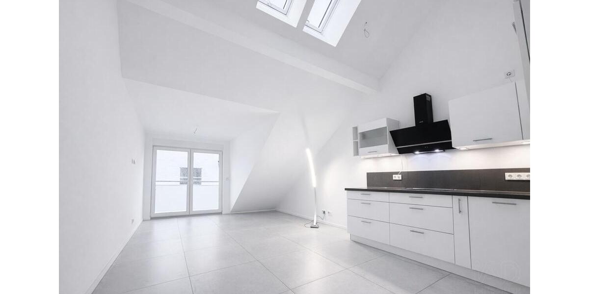 Dachgeschoßwohnung Sankt Ingbert - 2 Zimmer, 71 m&sup2;, 790&euro; | Angebot:25904967