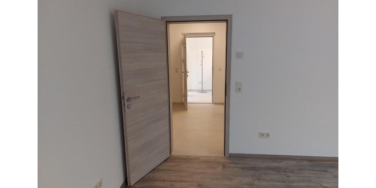 Einfamilienhaus Homburg - 8 Zimmer, 180 m&sup2;, 1.890&euro; | Angebot:26665565