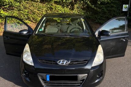 Hyundai i20 147.000 km 5.500 &euro; Saarbrücken 66125