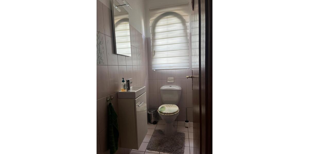 Villa Schwalbach - 12 Zimmer, 390 m&sup2;, 550.000&euro; | Angebot:26579085