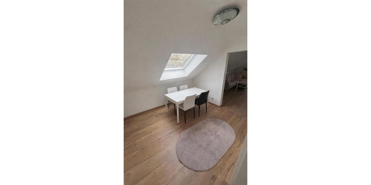 Dachgeschoßwohnung Saarbrücken Malstatt - 2 Zimmer, 63 m&sup2;, 650&euro; | Angebot:25933881