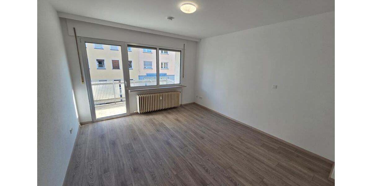 Etagenwohnung Saarbrücken Neue Bremm - 3 Zimmer, 80 m&sup2;, 760&euro; | Angebot:26689396