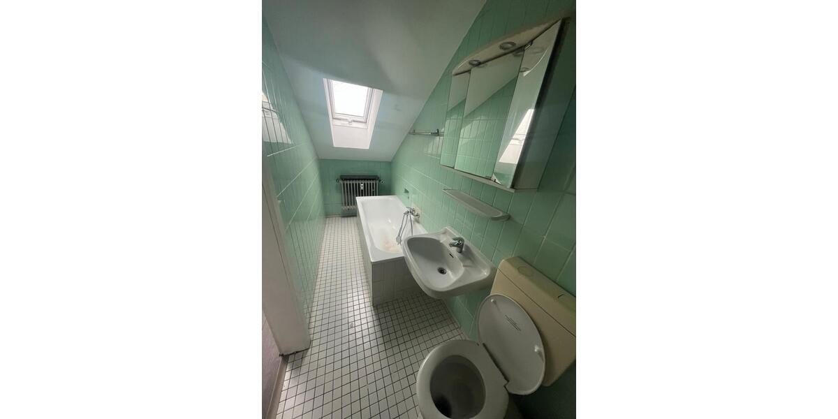 Dachgeschoßwohnung Völklingen - 2 Zimmer, 57 m&sup2;, 500&euro; | Angebot:25979102