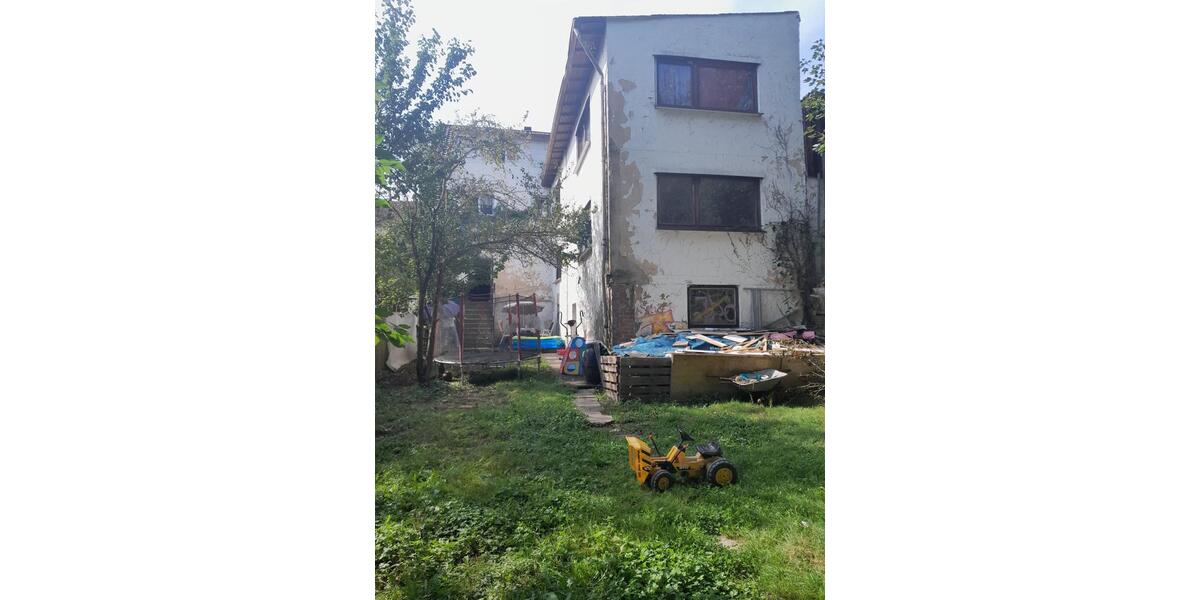 Mehrfamilienhaus, Wohnhaus Saarbrücken West - 12 Zimmer, 300 m&sup2;, 290.000&euro; | Angebot:22477805