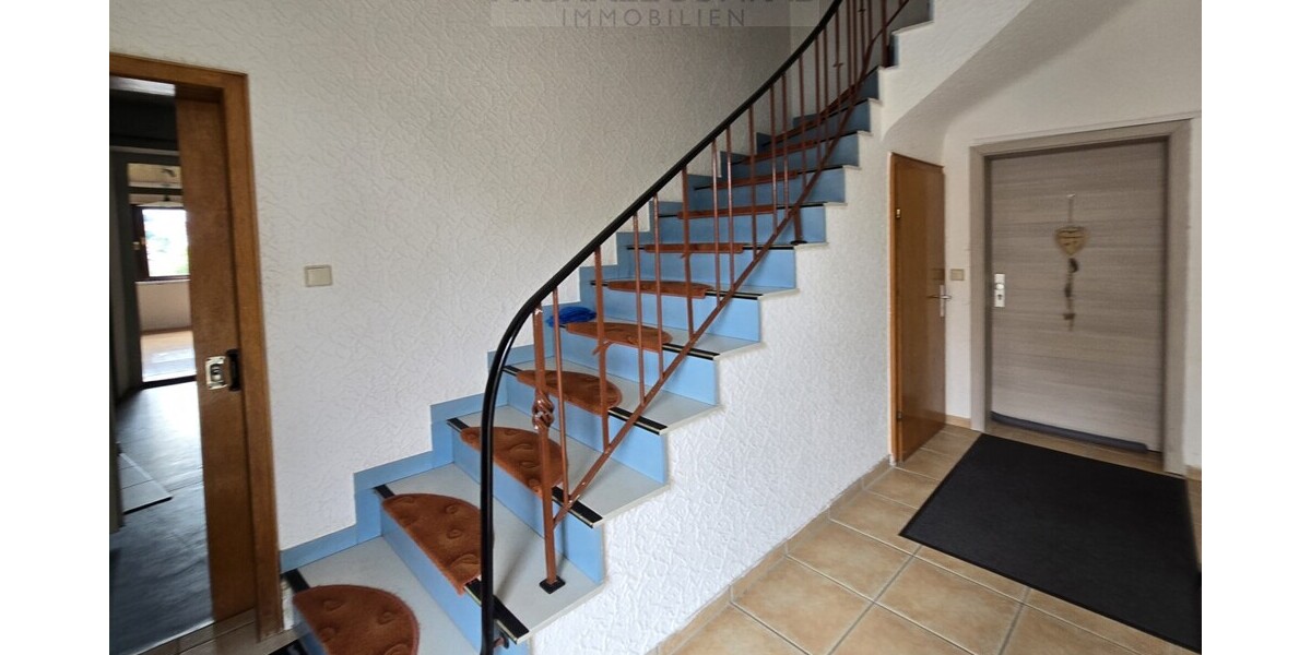 2-3 Familienhaus in Schmelz Zentrum - Zweifamilienhaus Schmelz / Bettingen Bettingen | Angebot:27010288