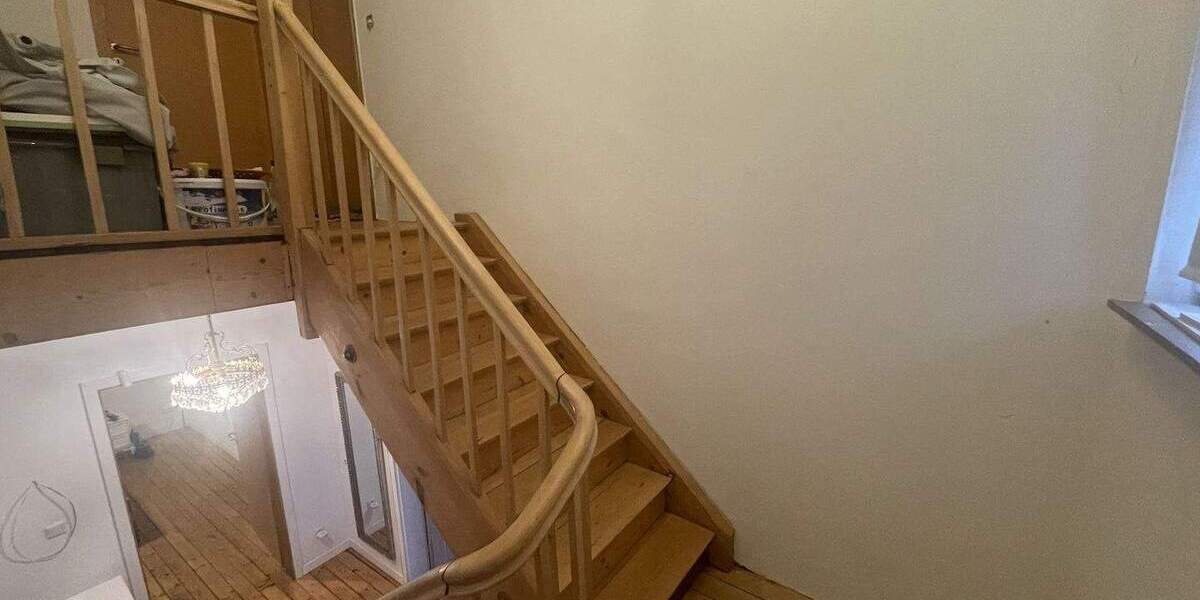 Einfamilienhaus Saarbrücken / Dudweiler Dudweiler - 8 Zimmer, 160 m&sup2;, 249.000&euro; | Angebot:25772718