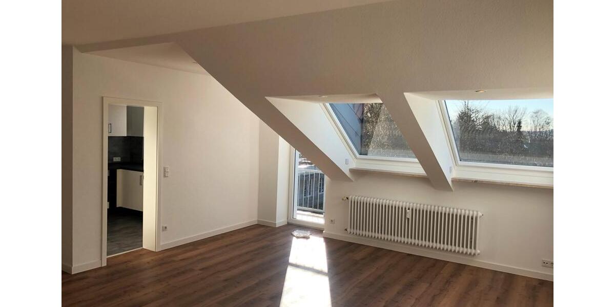 Dachgeschoßwohnung Saarlouis - 3 Zimmer, 98 m&sup2;, 900&euro; | Angebot:25814953