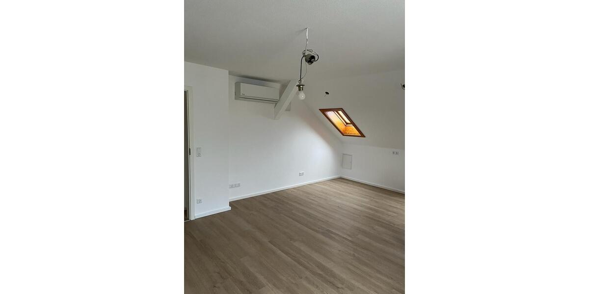 Dachgeschoßwohnung Neunkirchen Kohlhof - 3 Zimmer, 56 m&sup2;, 560&euro; | Angebot:25204546