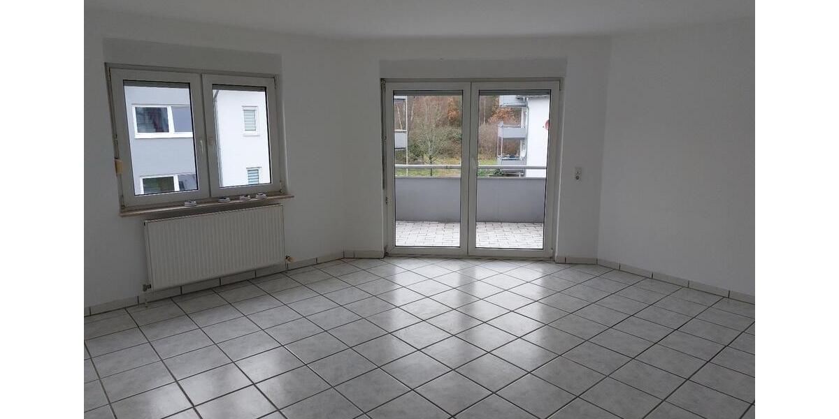 Etagenwohnung Bexbach - 3 Zimmer, 83 m&sup2;, 820&euro; | Angebot:26704508