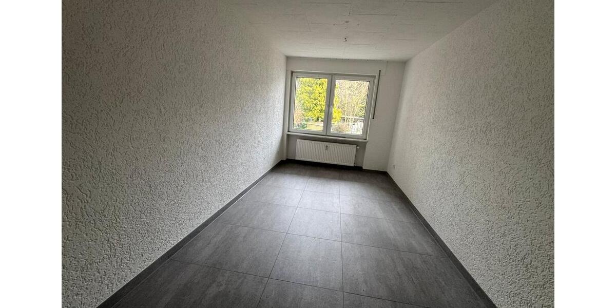 Etagenwohnung Schmelz - 3 Zimmer, 85 m&sup2;, 650&euro; | Angebot:25219188