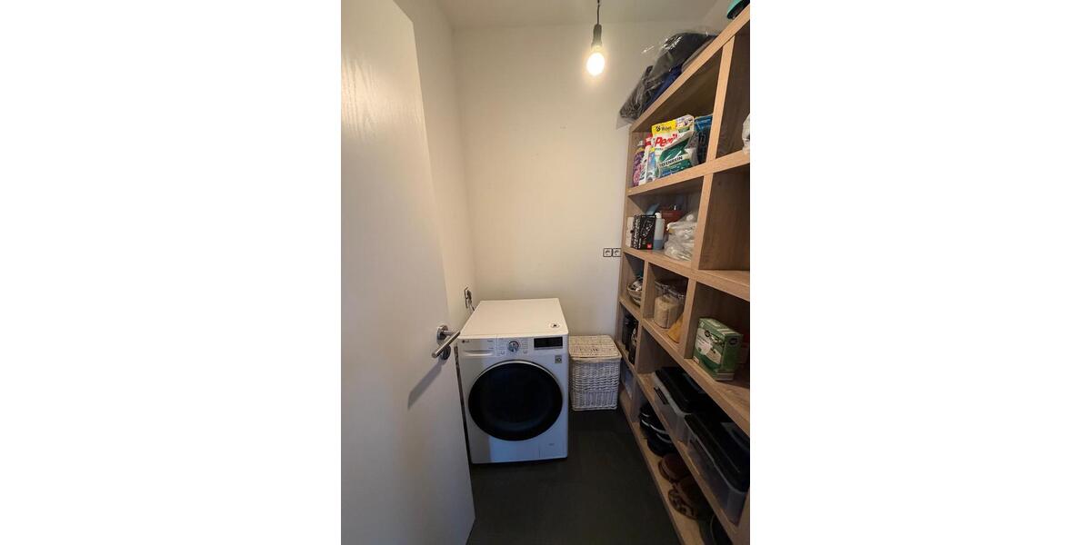 Doppelhaushälfte Eppelborn - 6 Zimmer, 230 m&sup2;, 1.700&euro; | Angebot:25397379