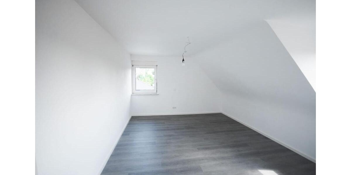Etagenwohnung Saarlouis - 2 Zimmer, 96 m&sup2;, 850&euro; | Angebot:25853640