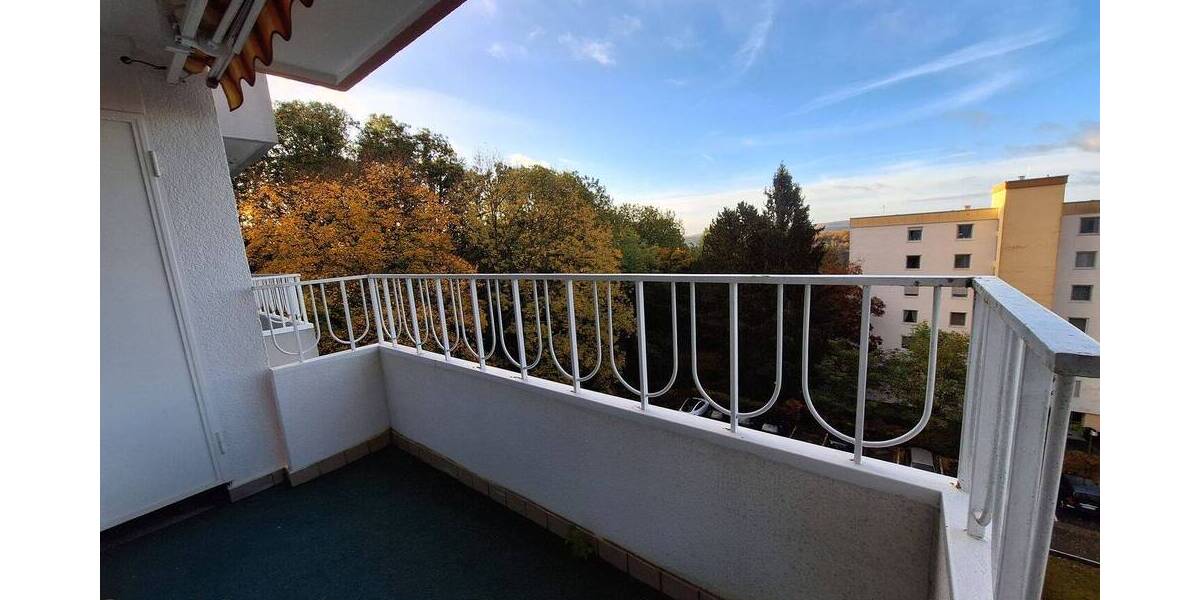 Etagenwohnung Saarbrücken Eschberg - 3 Zimmer, 82 m&sup2;, 189.000&euro; | Angebot:25695188