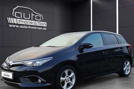 Toyota Auris 135.000 km 11.590 &euro; Schmelz 66839