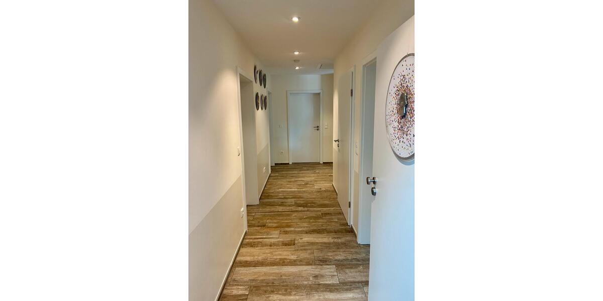 Dachgeschoßwohnung Schwalbach - 3 Zimmer, 113 m&sup2;, 475.000&euro; | Angebot:27277964