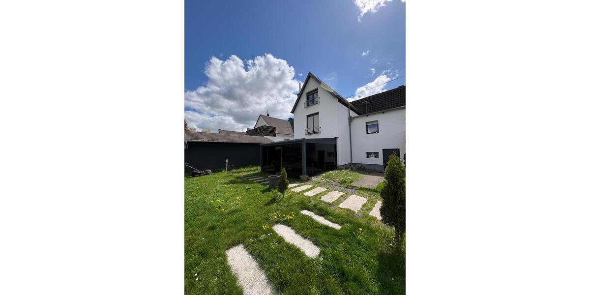 Mehrfamilienhaus, Wohnhaus Dillingen (Saar) - 8 Zimmer, 250 m&sup2;, 324.000&euro; | Angebot:26255429