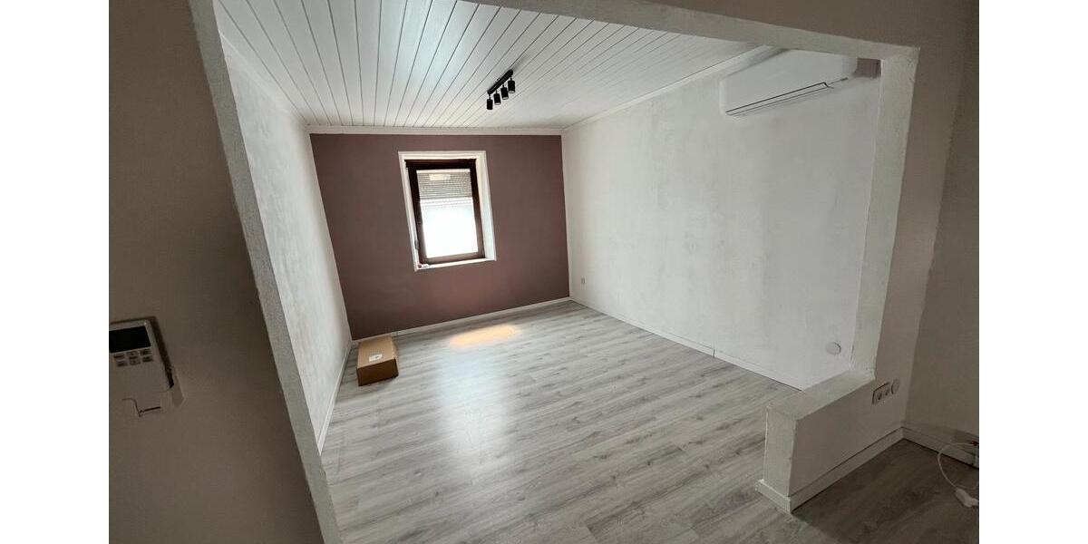 Erdgeschoßwohnung Saarbrücken Dudweiler - 2 Zimmer, 75 m&sup2;, 700&euro; | Angebot:26577473